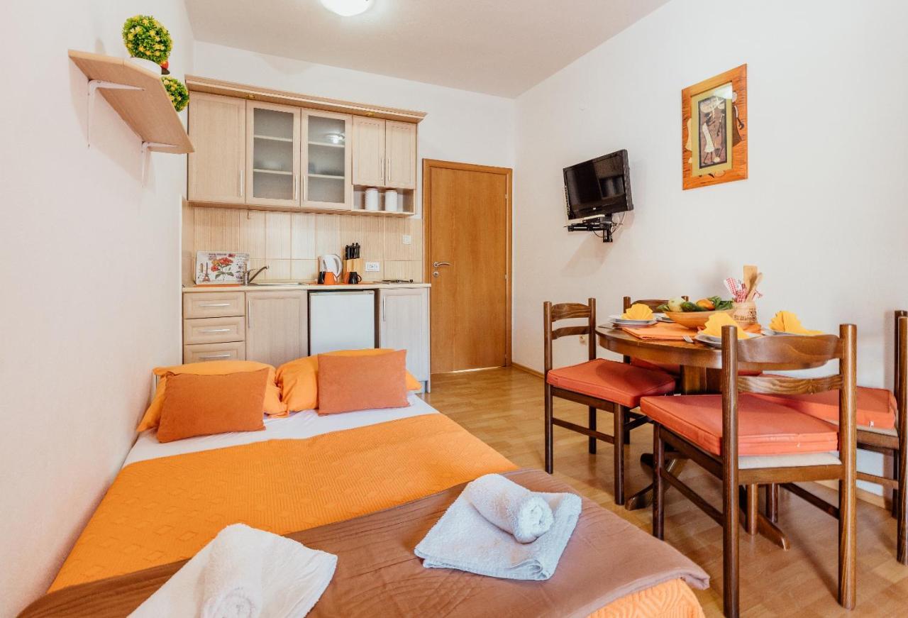 Apartments Cosovic Kotor Exterior photo