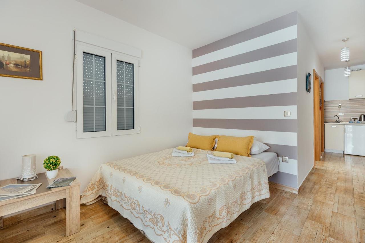Apartments Cosovic Kotor Exterior photo