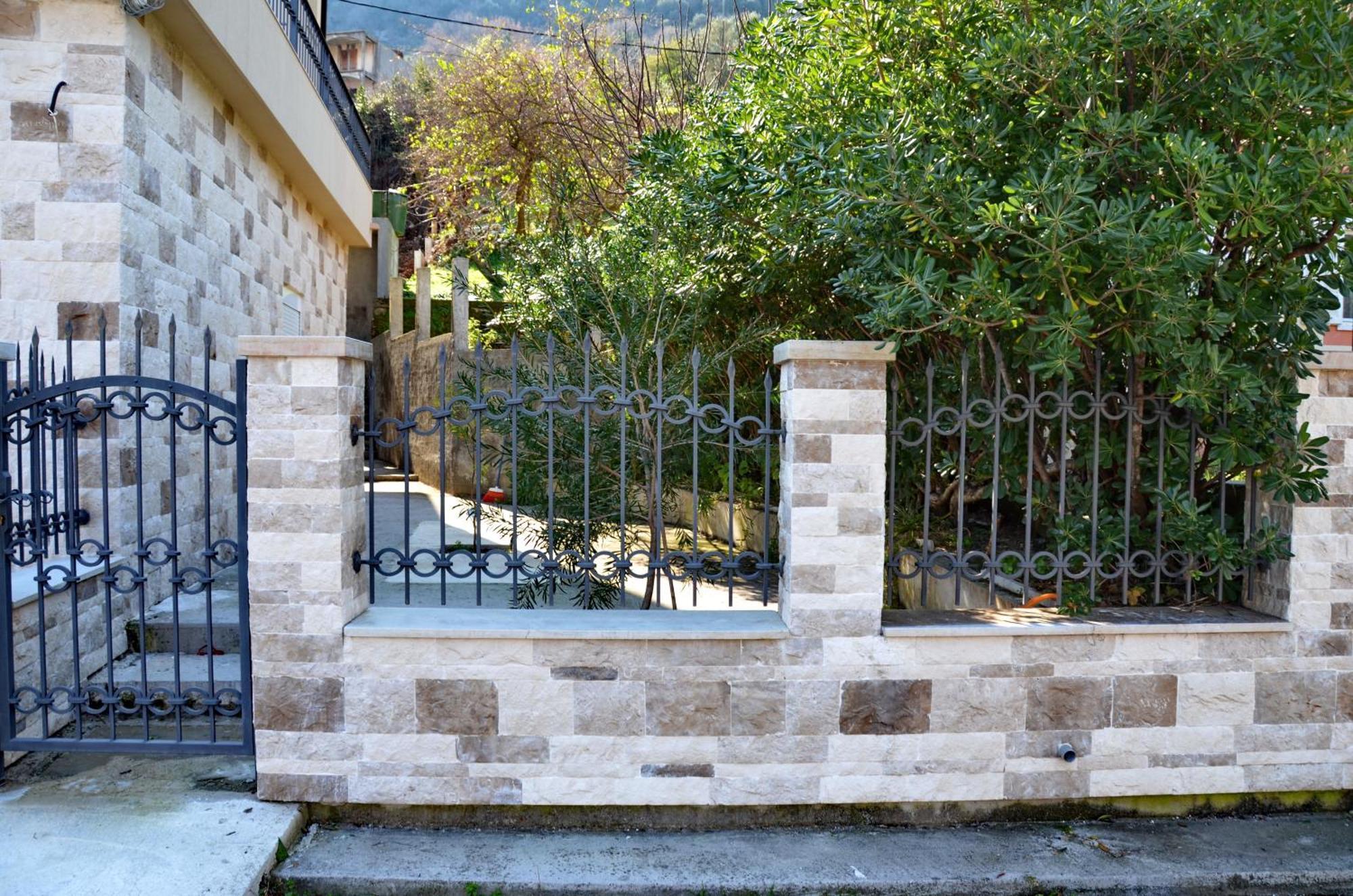 Apartments Cosovic Kotor Exterior photo